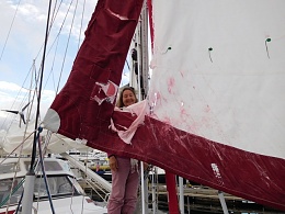 Click image for larger version

Name:	staysail.jpeg
Views:	142
Size:	92.6 KB
ID:	134690