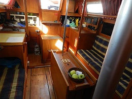 Click image for larger version

Name:	Sunbird 32 JUNK RIG 1980 Saloon aft.jpg
Views:	262
Size:	98.4 KB
ID:	146664