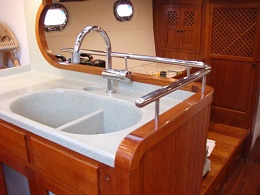 Click image for larger version

Name:	Boat3.JPG
Views:	212
Size:	108.1 KB
ID:	15945