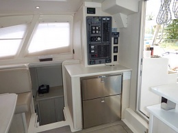 Click image for larger version

Name:	Main Saloon & Galley (2).jpg
Views:	1436
Size:	66.0 KB
ID:	160329