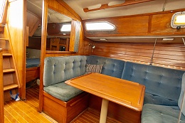 Click image for larger version

Name:	settee-aft-09805.jpg
Views:	379
Size:	401.1 KB
ID:	191948