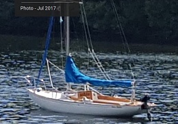 Click image for larger version

Name:	mysterysailboat.jpg
Views:	175
Size:	86.8 KB
ID:	196456