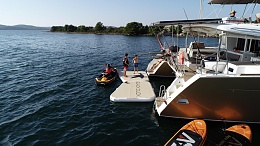 Click image for larger version

Name:	Black Duck yacht beach1.jpg
Views:	419
Size:	195.8 KB
ID:	203189