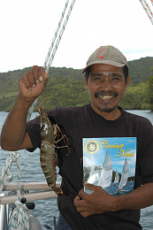 Click image for larger version

Name:	9%20Prawns%20DSC_0033.jpg
Views:	83
Size:	415.8 KB
ID:	209373