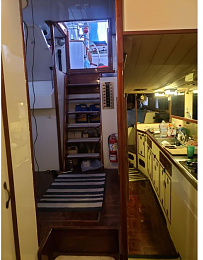 Click image for larger version

Name:	aam galley and cht room.JPG
Views:	88
Size:	59.8 KB
ID:	253691