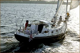 Click image for larger version

Name:	43sail3.jpg
Views:	1242
Size:	29.4 KB
ID:	44274
