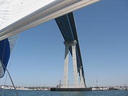 Click image for larger version

Name:	sailing under bridge 2.jpg
Views:	582
Size:	380.0 KB
ID:	8526