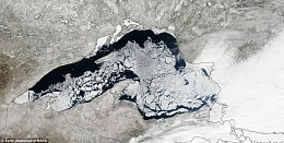 Click image for larger version

Name:	Great Lake Ice Lake Superior April 20 2014.jpg
Views:	496
Size:	116.1 KB
ID:	96028