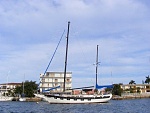 51' Hudson Center Cockpit