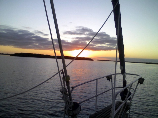 Christmas Sunset, Sailacious on the hook