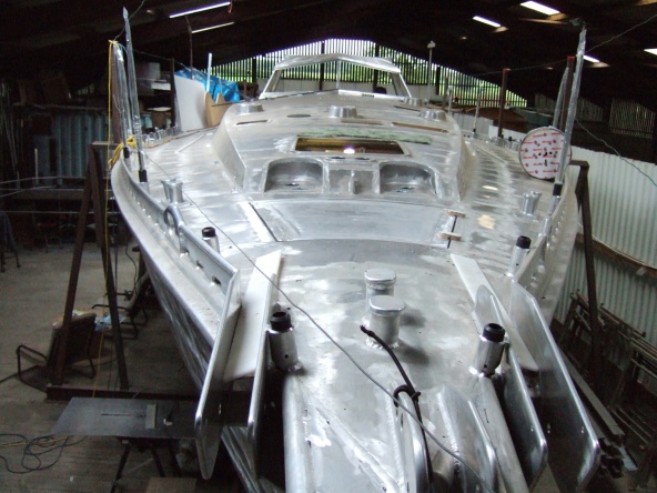 Our foredeck, twin anchors, windlasses recessed into coachroof, sampson post and big bollards for 3/4" rope, fairleads big enough to pass through a knot and machined from 30mm 1 1/4" solid billet to give a cnc radius of 16MM or 5/8 no chafing at all