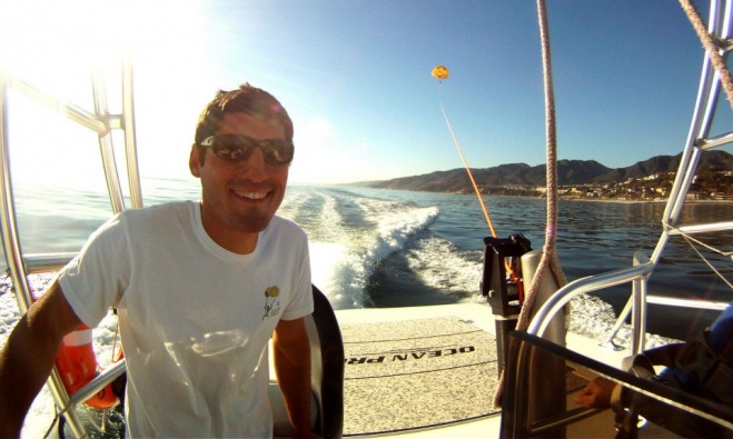 Flying kites - Parasail in CA