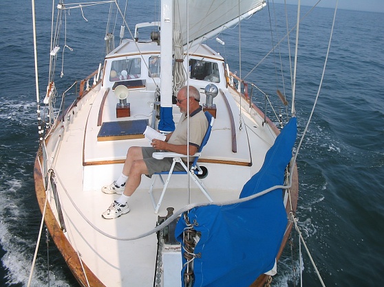 Grampie, between Block Island and Buzzards Bay. The autopilot is steering.