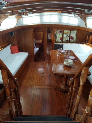 Looking down the companionway into the Salon of Gryphon.