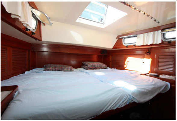 Cabin aft