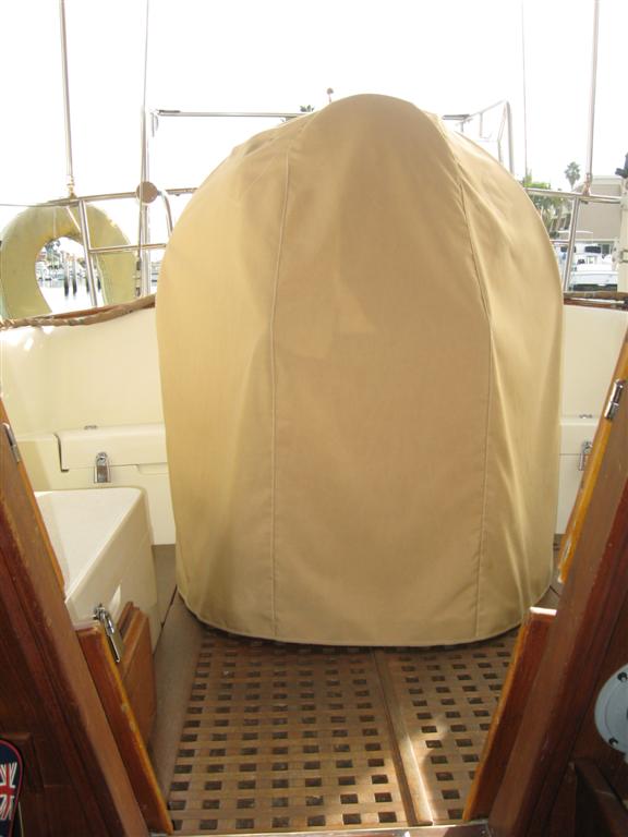 Cockpit, teak grate, Wweel cover