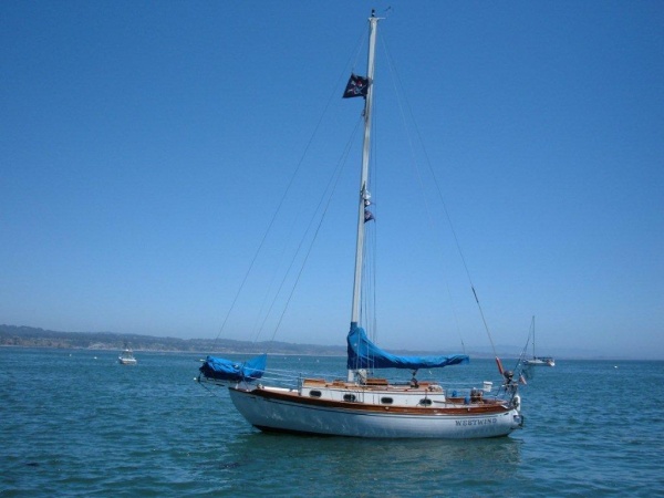 Boat at anchor in Capitola