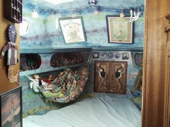 Forward cabin, my "Mermaid's grotto"