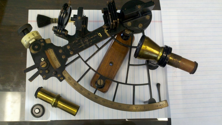 C. Plath Humberg Stubbenhuk 25 Sextant with assessories - Auxiliary view.
